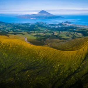 Ilha do Pico: Uma aventura no ponto mais alto de Portugal